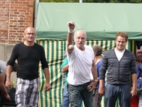 N-VA Affligem speelt petanque met de Lombeekstraathoekwerkers en KAJ Essene